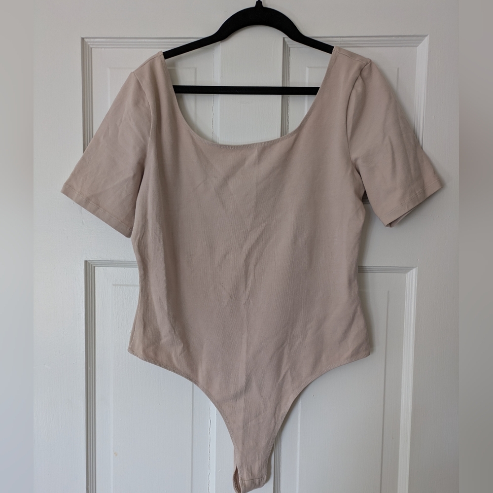 LACAUSA Dawn Bodysuit Scoop Back Thong Tan Sz L